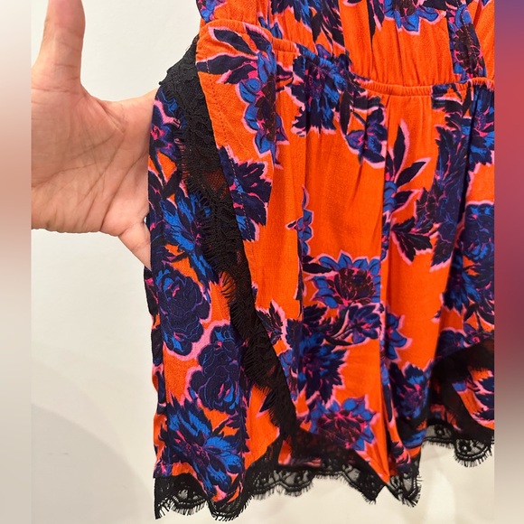 Lovers and Friends Women Passion Floral Can't Let Go Lace Trim Romper Large - Picture 5 of 12